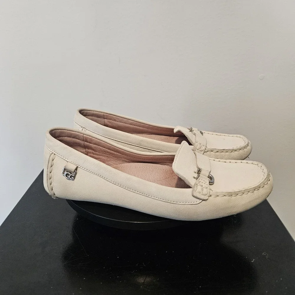 UGG WOMEN'S CALLEN LOAFERS FLATS IN JASMINE SOFT WHITE LEATHER SIZE 8